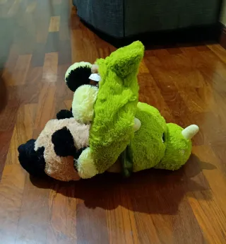 Peluche Reversible Pug y Dinosaurio 2 en 1