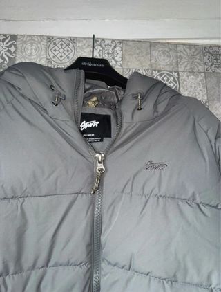 Chaquetón acolchado gris hombre