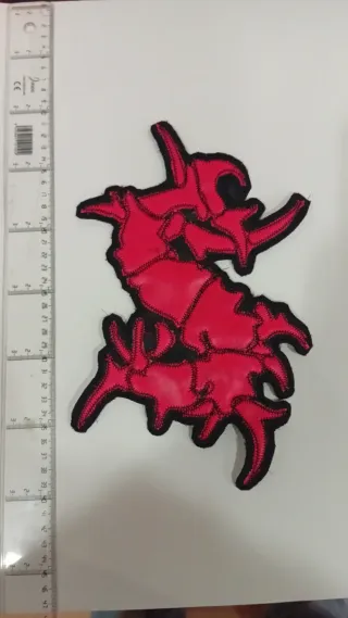 Parche espaldera 28cm a 30 cm Slayer