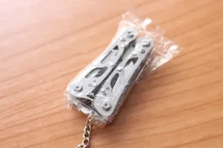 Multiherramienta Alicates Compacta.