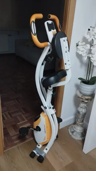 Bicicleta Estática Plegable Naranja y Blanca