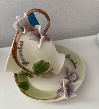 Tazza e piattino Dicembre porcellana