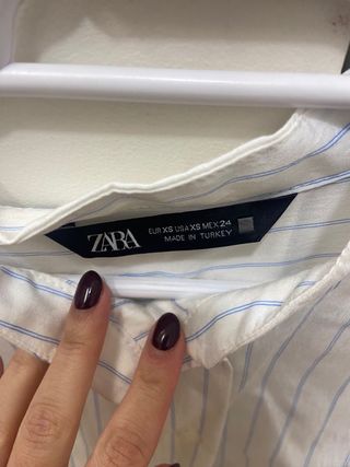 Camisa oversize blanca rayas azules