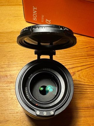 Sony Zeiss 55mm f/1.8 ZA