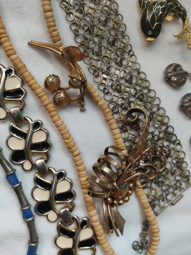 Lote de bijuterias antigas