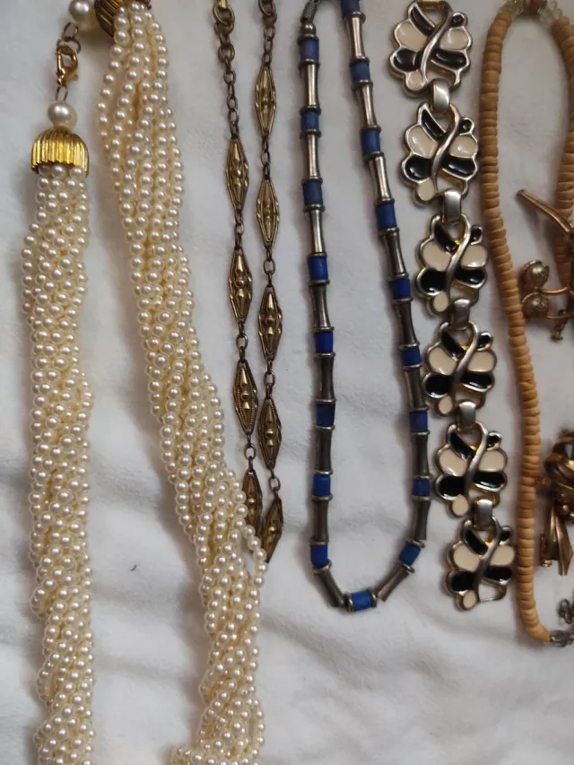 Lote de bijuterias antigas