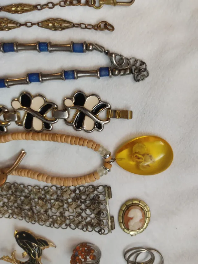Lote de bijuterias antigas