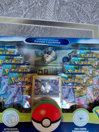 Pokemon Eevee Lucente Collezione Premium