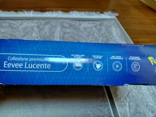 Pokemon Eevee Lucente Collezione Premium