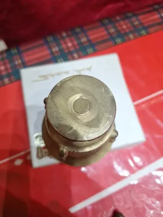 Mortaiolo e pestello in ottone