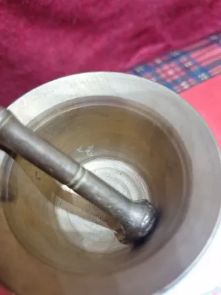 Mortaiolo e pestello in ottone