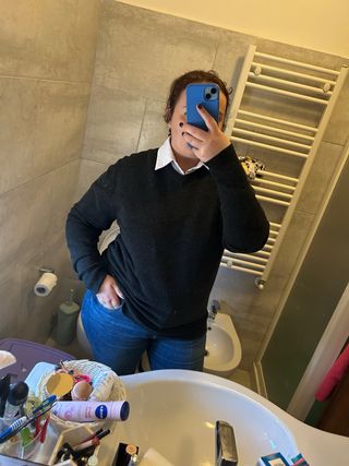 Maglione scollo V nero