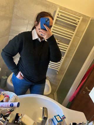 Maglione scollo V nero