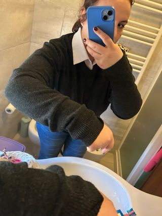 Maglione scollo V nero