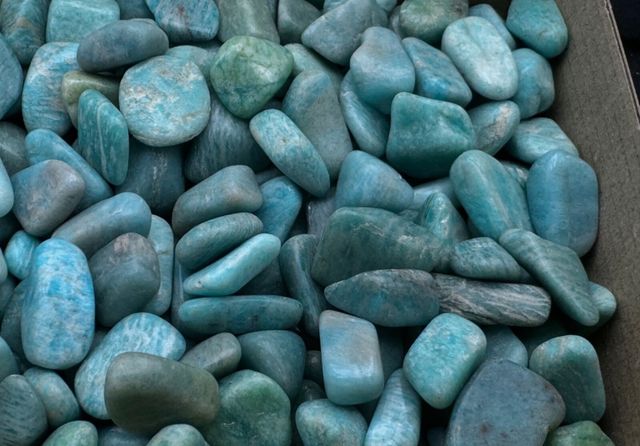 Lotto di amazonite levigate da 650g