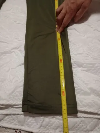Mono verde militar mujer