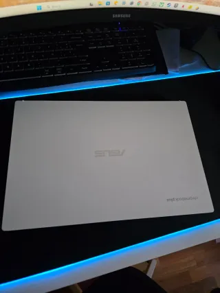 Chromebook plus Asus i5 Blanco