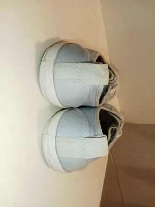 Converse Azul y Blanco