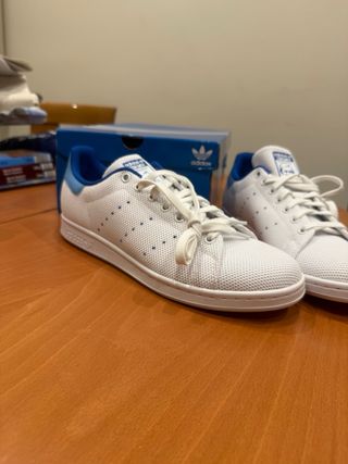 Zapatillas Adidas Stan Smith Blancas y Azules