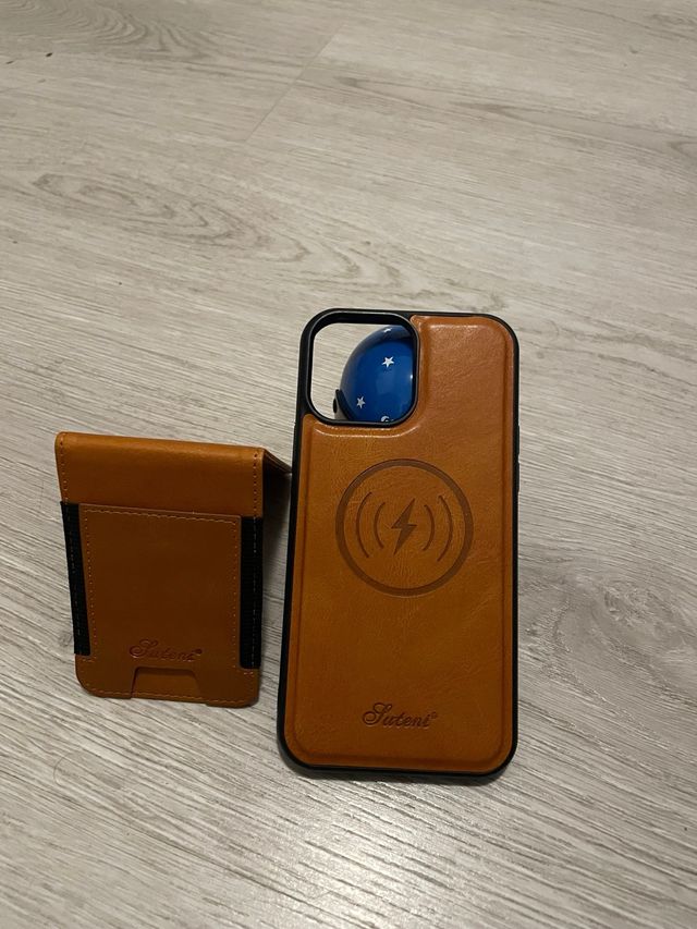 Funda iPhone 15 Pro Max con Tarjetero Marrón