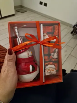 Set Regalo Pupazzo Neve Dispenser Sapone + Asciuga