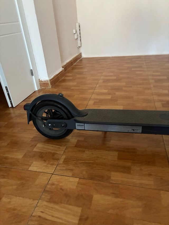 vendo XIAOMI MI ELECTRIC SCOOTER 3  seminuevo