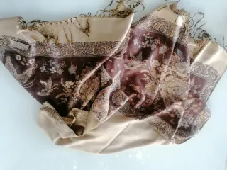Pashmina donna nuova con fiori