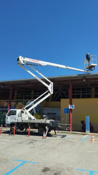 Alquiler de camión cesta 21 metros