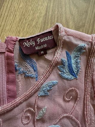 Top elegante Noly Fuentes bordado lentejuelas