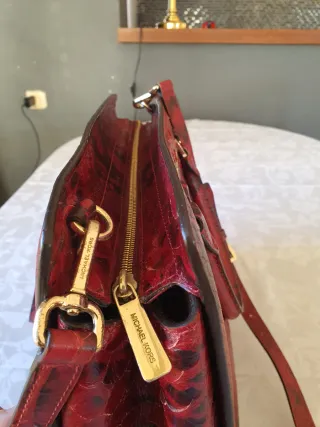 Bolso Michael Kors Rojo y Negro Piel Serpiente