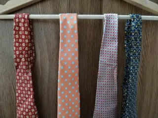 Lote de 4 corbatas estampadas