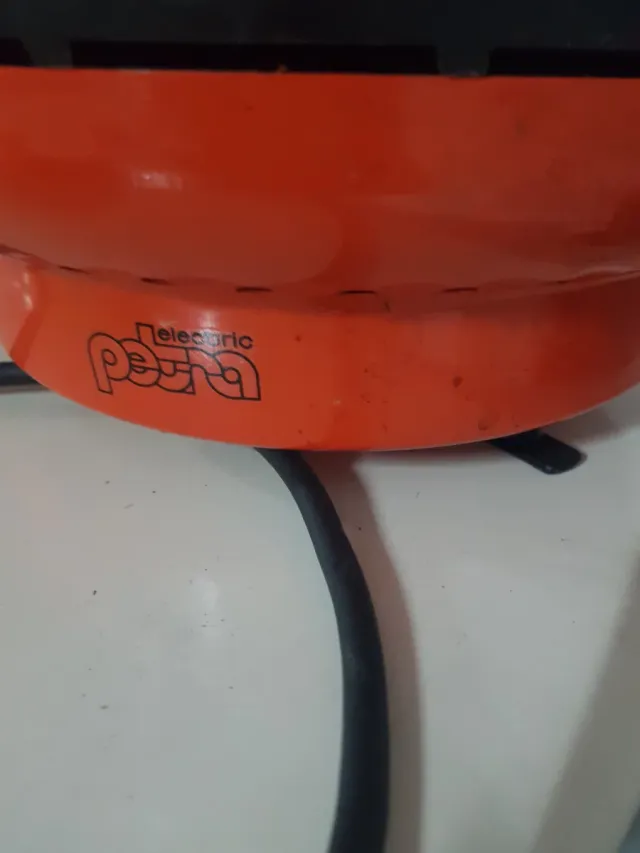 Grill elettrico arancione