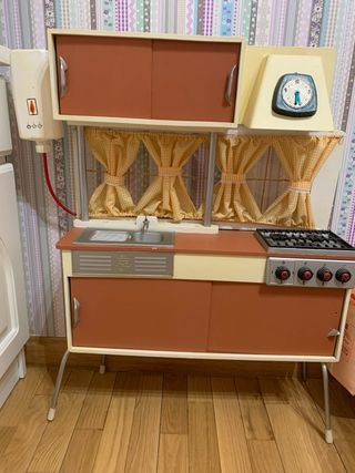 Cocina de juguete antigua