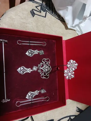 Aderezo y peinetas fallera plata