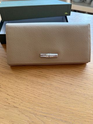 Billetera Longchamp Beige
