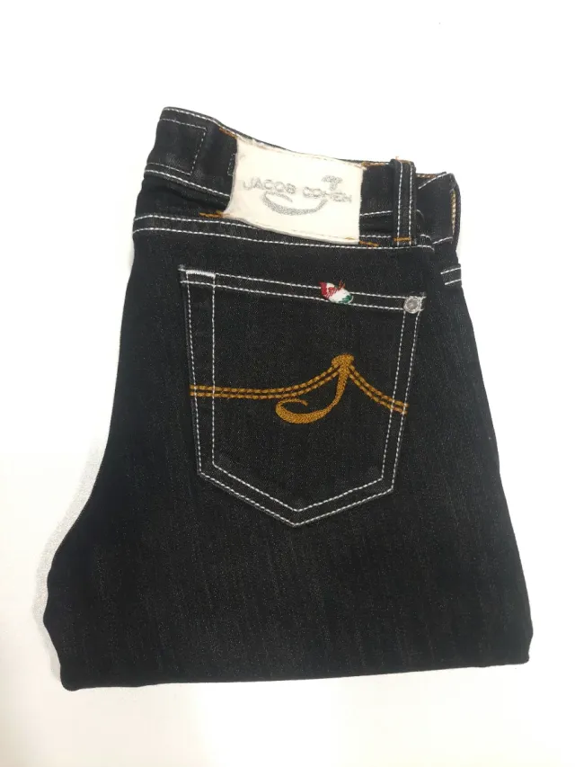 Calças Jacob Cohen Tamanho 27, novas sem uso