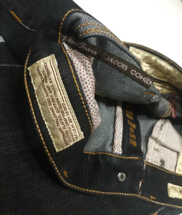 Calças Jacob Cohen Tamanho 27, novas sem uso