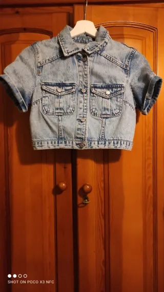 Chaqueta vaquera corta mujer