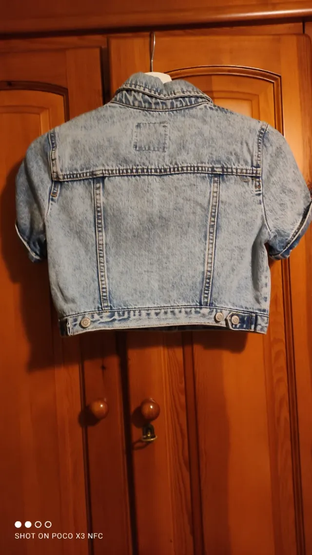 Chaqueta vaquera corta mujer
