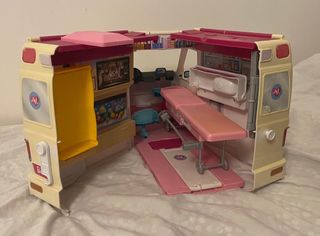 Ambulanza Barbie