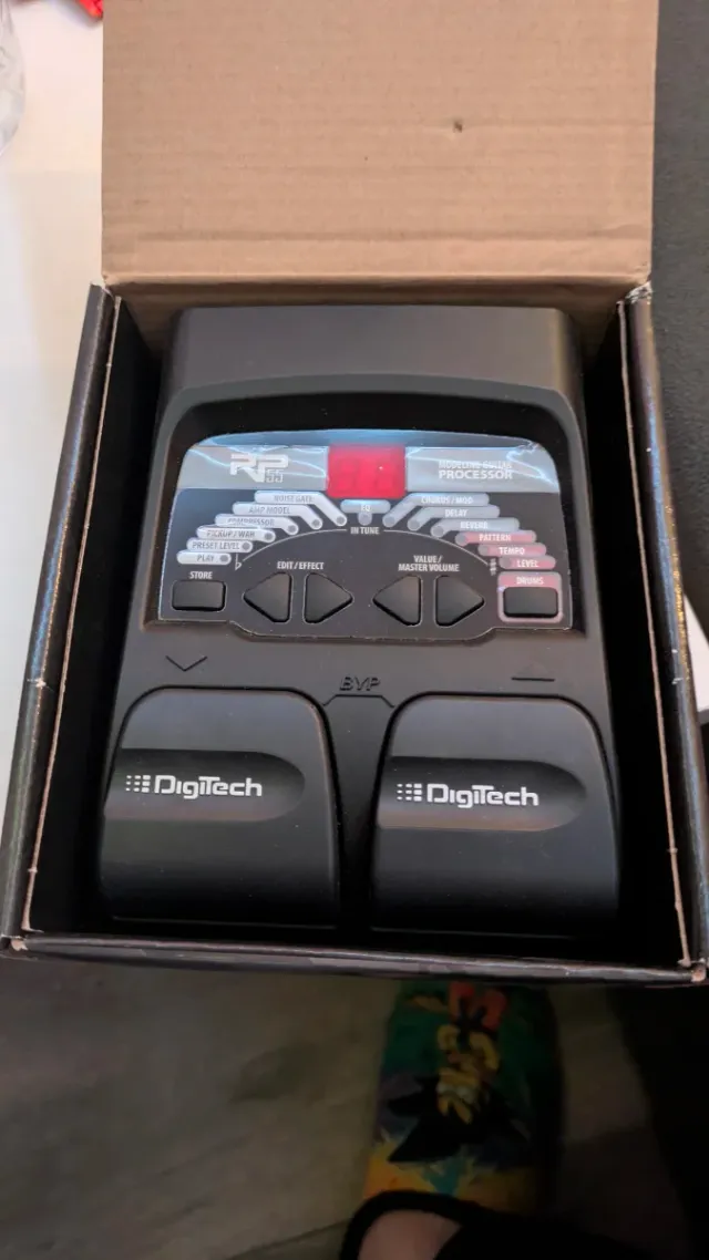Digitech RP55 Guitar Multi-Effects Processor