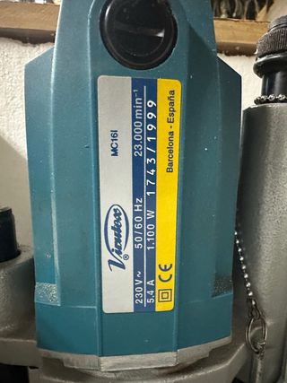 Fresadora Virutex MC 16I