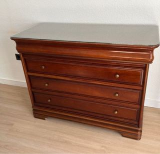 Comoda / aparador madera maciza.