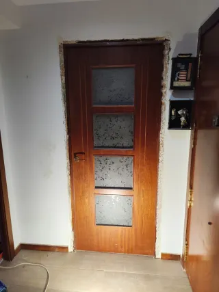 Puerta Sapely con Cristales