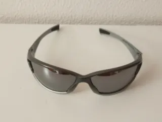 Gafas de sol Decathlon grises y plateadas