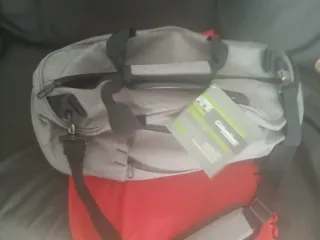 Bolsa Columbus Gris/Roja Nueva con etiqueta