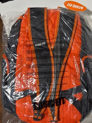 Mochila Basic Fit sin estrenar