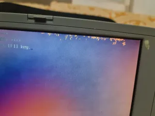 Toshiba ordenador portatil 100CS / 528 vintage.