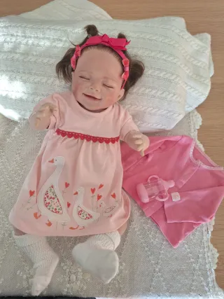 Bambola realistica completamente in vinile