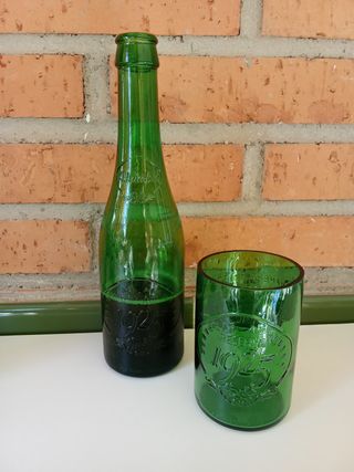 Bicchieri di birra Alhambra 1925